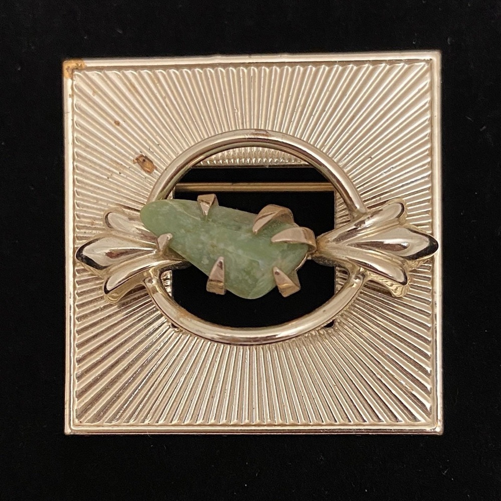 VTG Coro Pegasus Square Brooch Nephrite Stone Sunburst Leaf Motif Gold Tone